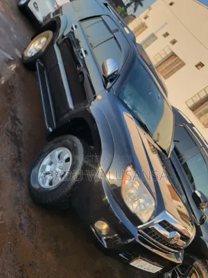 Toyota Hilux Surf 2009 Black