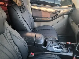 Toyota Hilux Surf 2009 Black