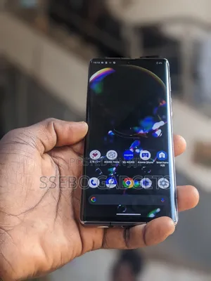 Sharp Aquos R6 128 GB Black