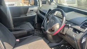 Toyota Noah 2012 Gray