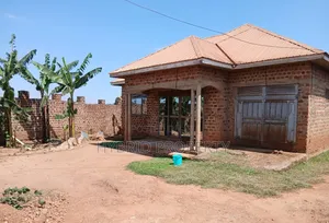 3bdrm House in Namusera~Kakunyu for sale