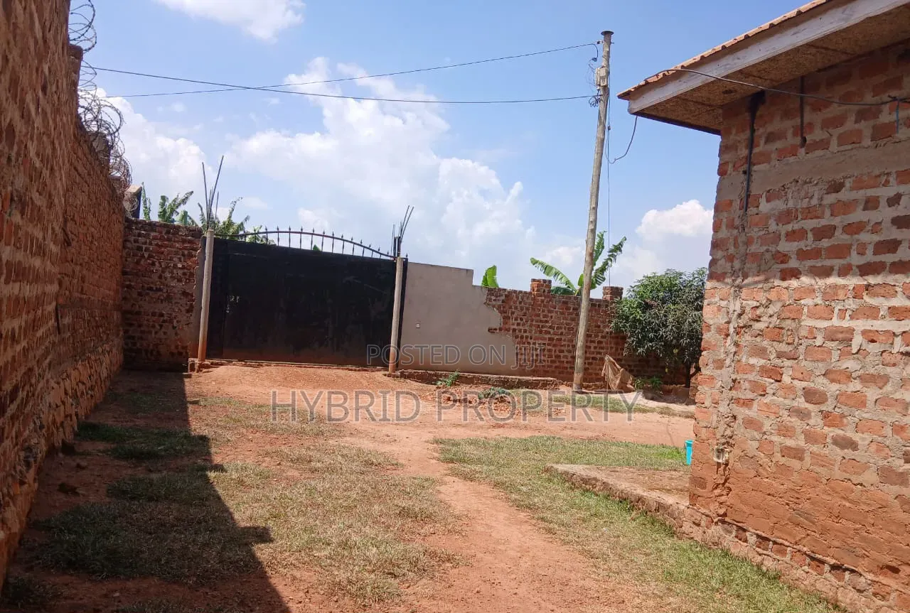 3bdrm House in Namusera~Kakunyu for sale