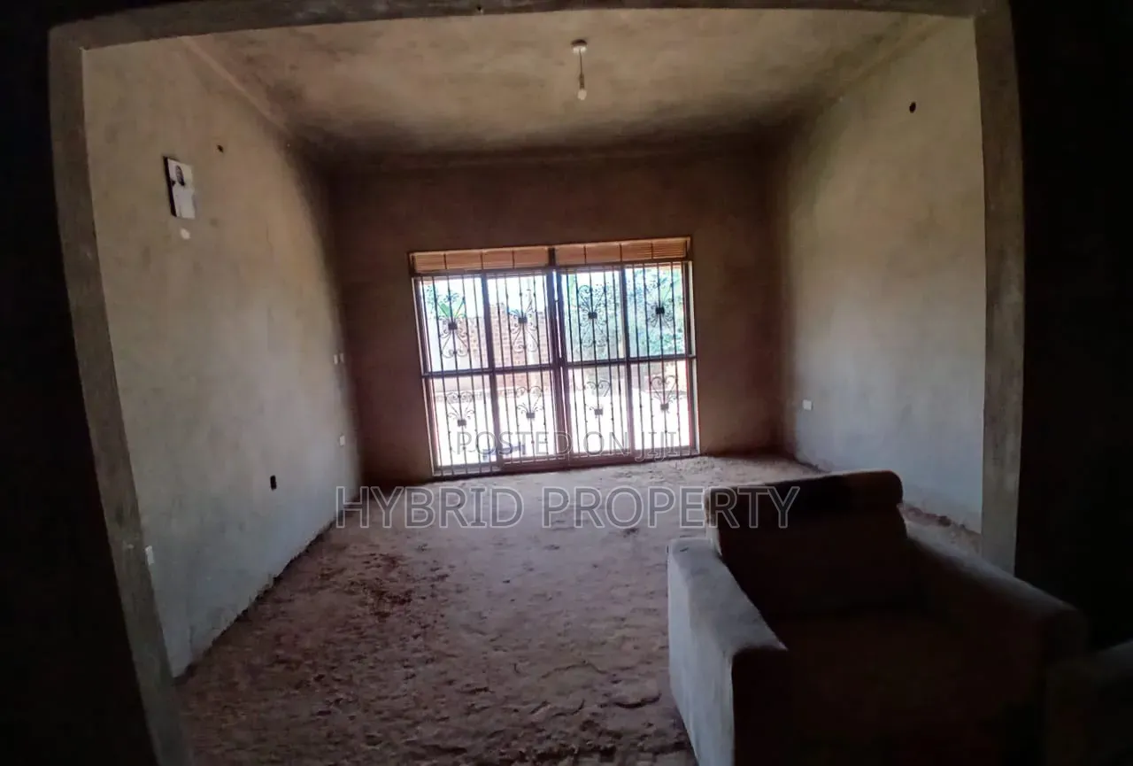 3bdrm House in Namusera~Kakunyu for sale