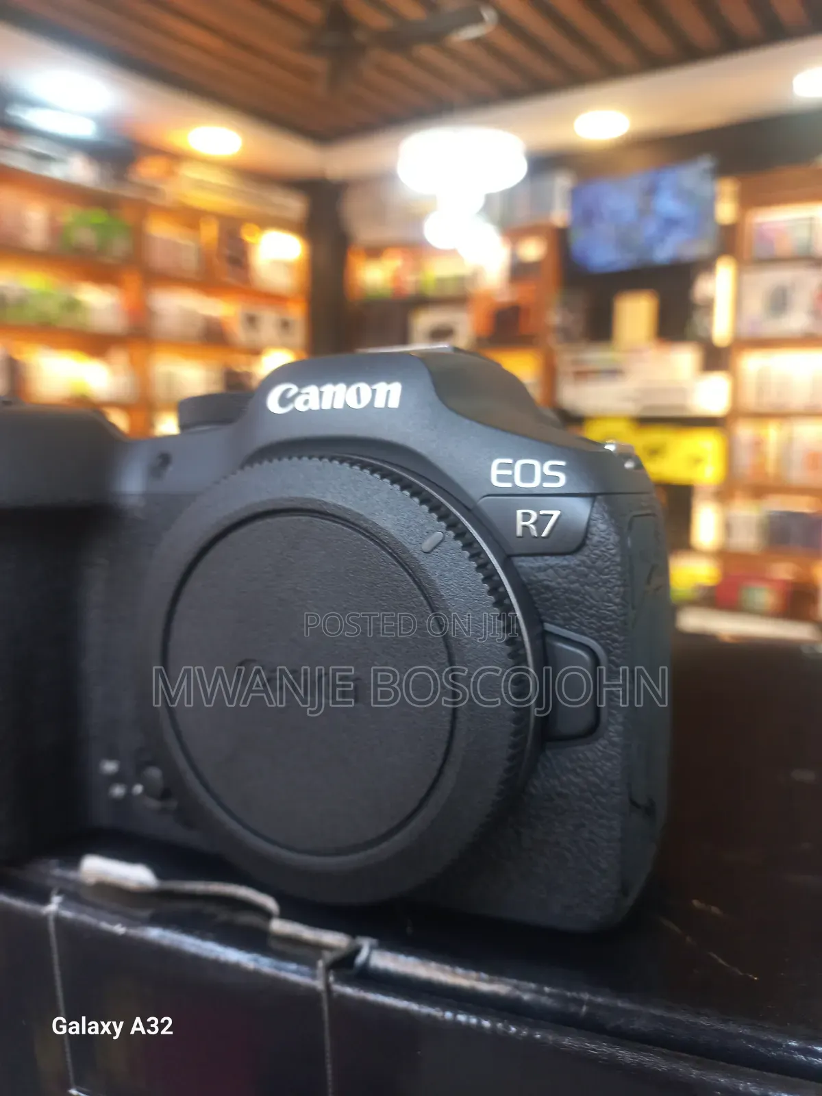 Canon EOS R7 Mirrorless Camera