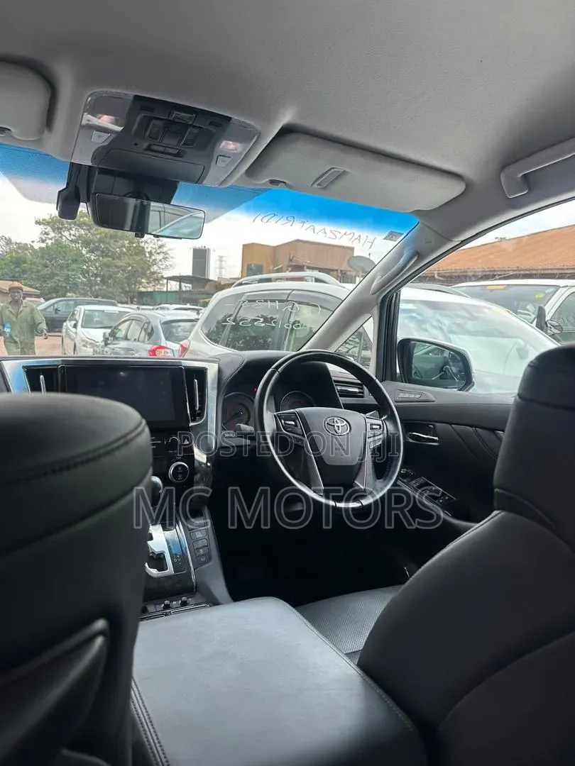 Toyota Alphard 2020 White