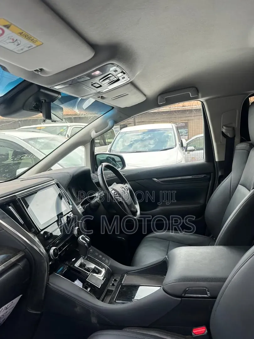 Toyota Alphard 2020 White