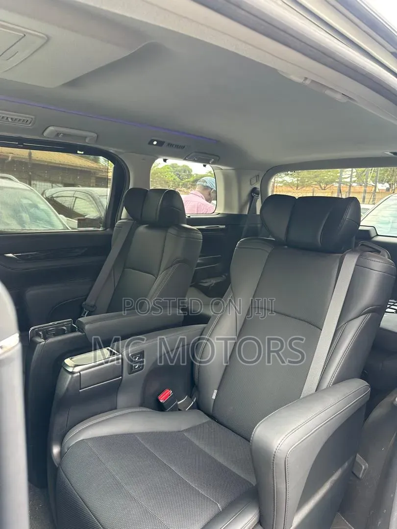 Toyota Alphard 2020 White