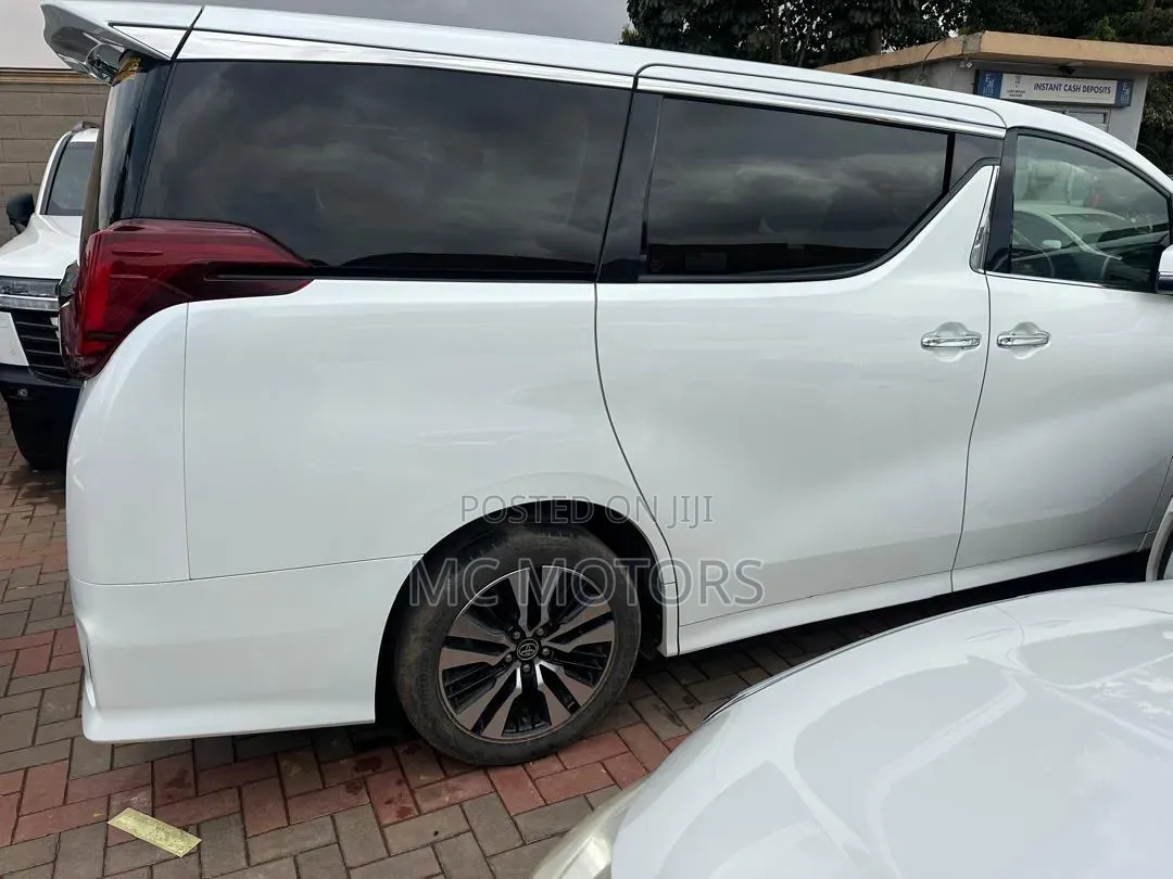 Toyota Alphard 2020 White