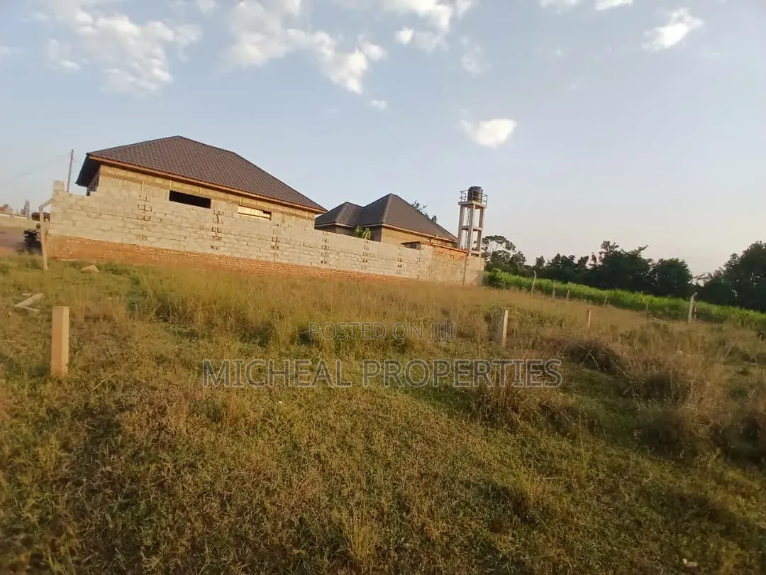 Plot for Sell Masoli Gayaza Rd at 85m
