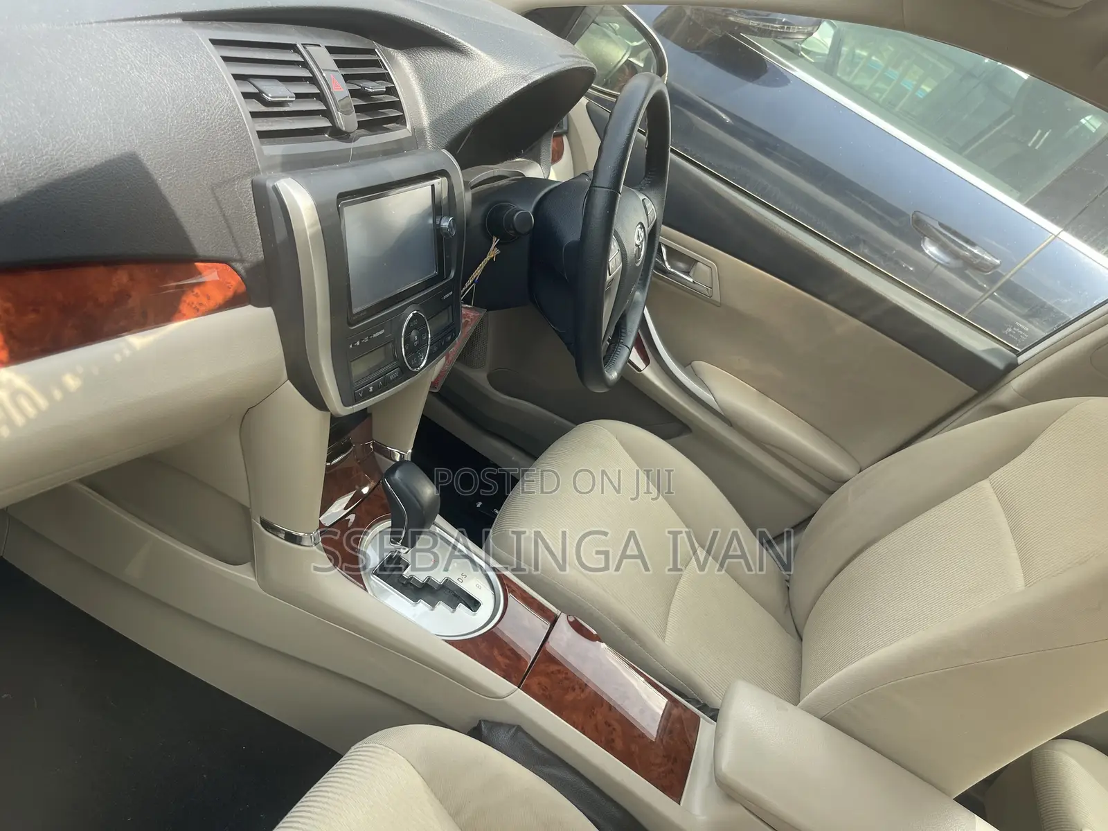 Toyota Premio 2014 White