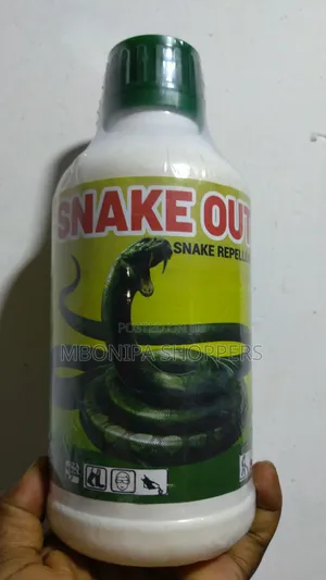 Super Heavy Duty Snake Repellent for Repelling Snakes in Homes Farms