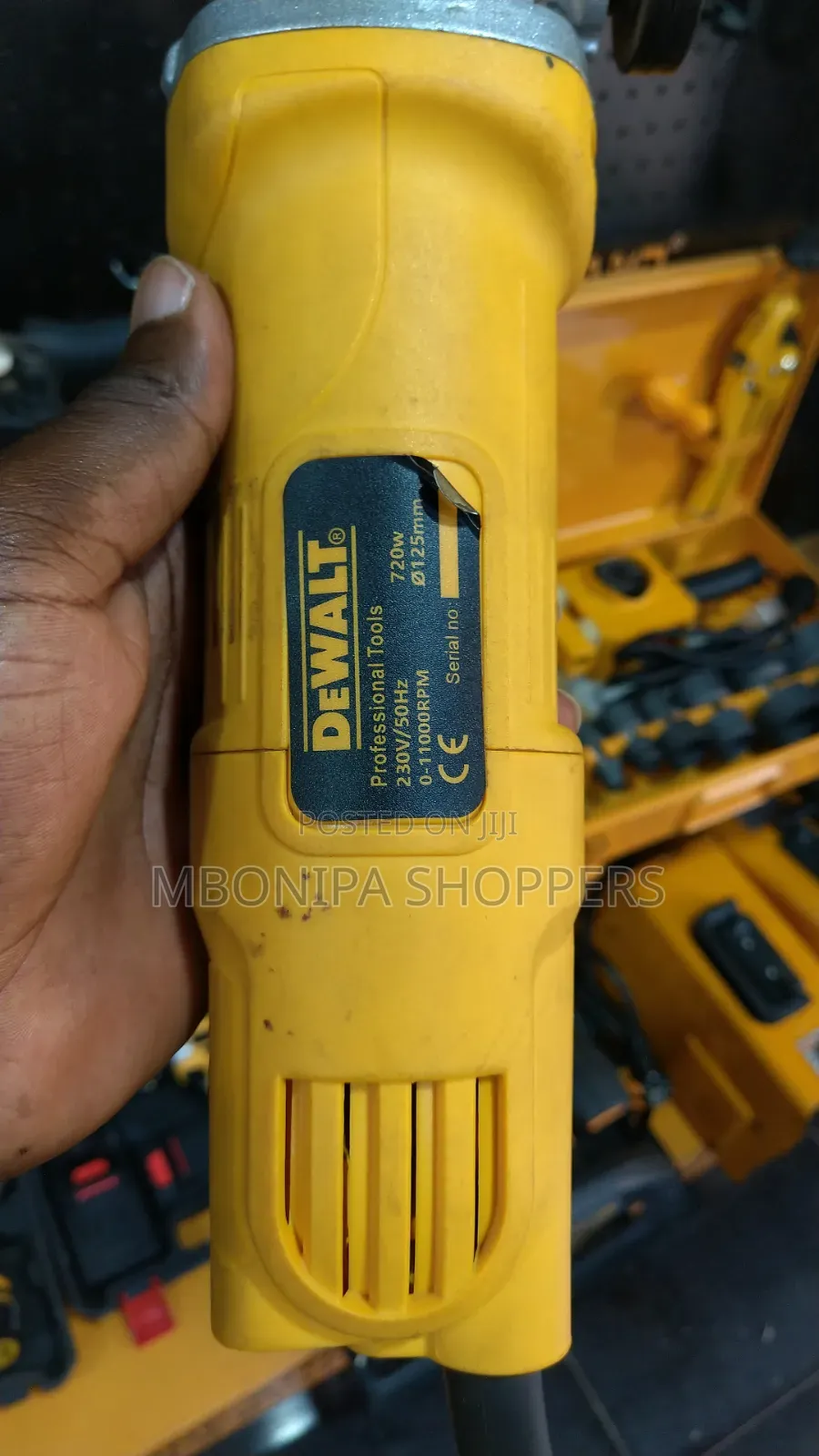 DEWALT 720w 125mm Angle Grinder Tool Paddle Switch, Black