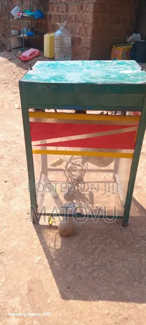 Pop Corn Machine