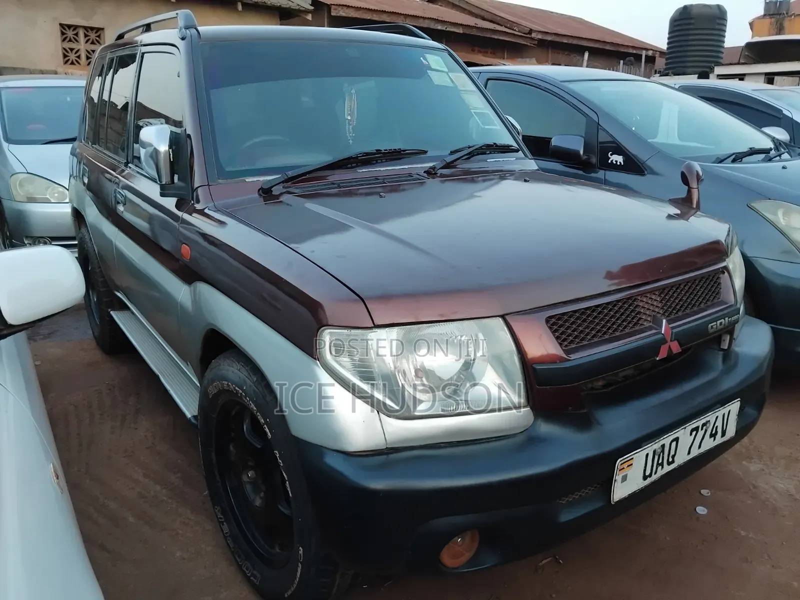 Mitsubishi Pajero IO 2002