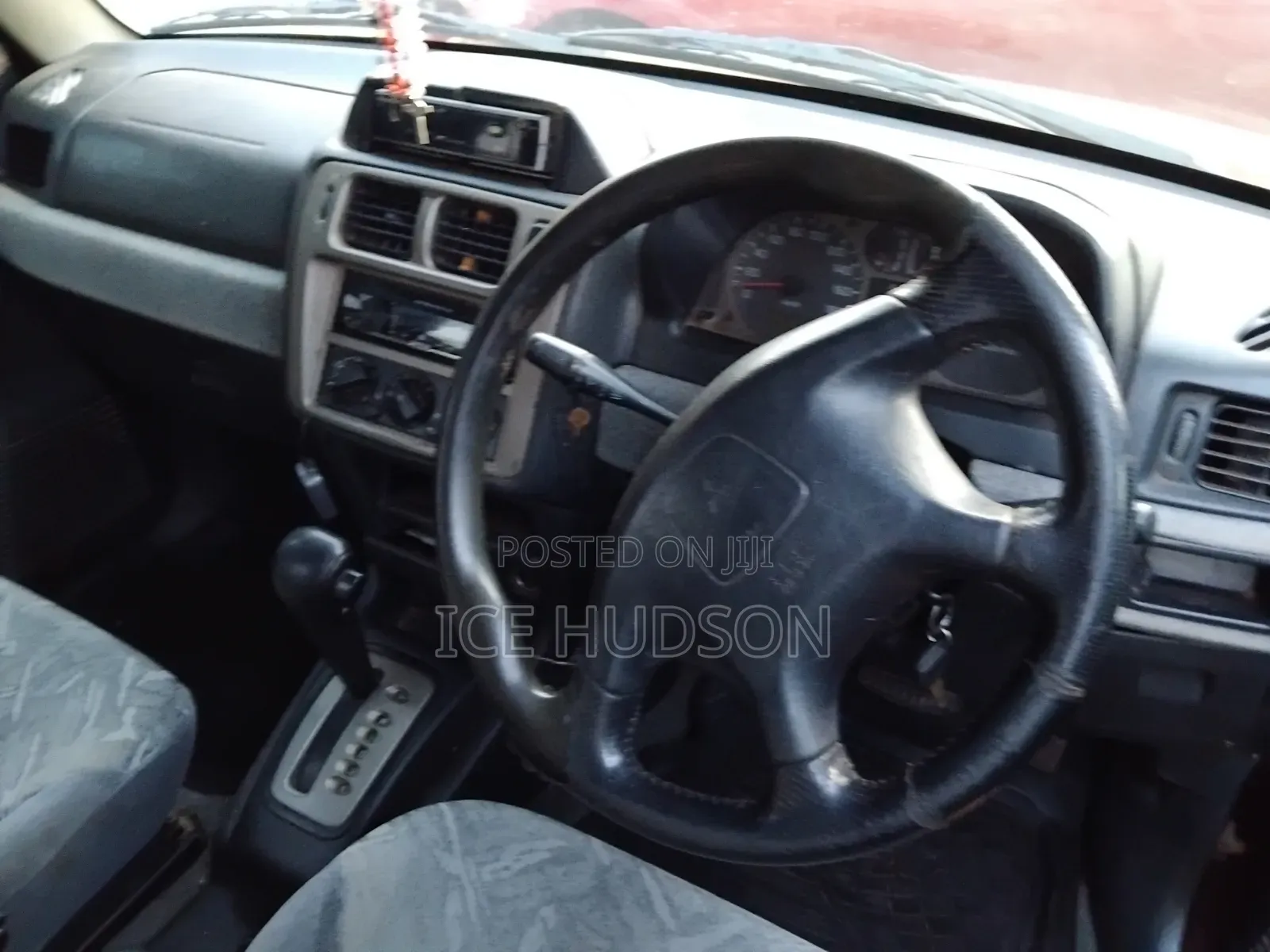 Mitsubishi Pajero IO 2002