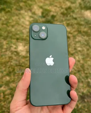 Apple iPhone 13 128 GB Green