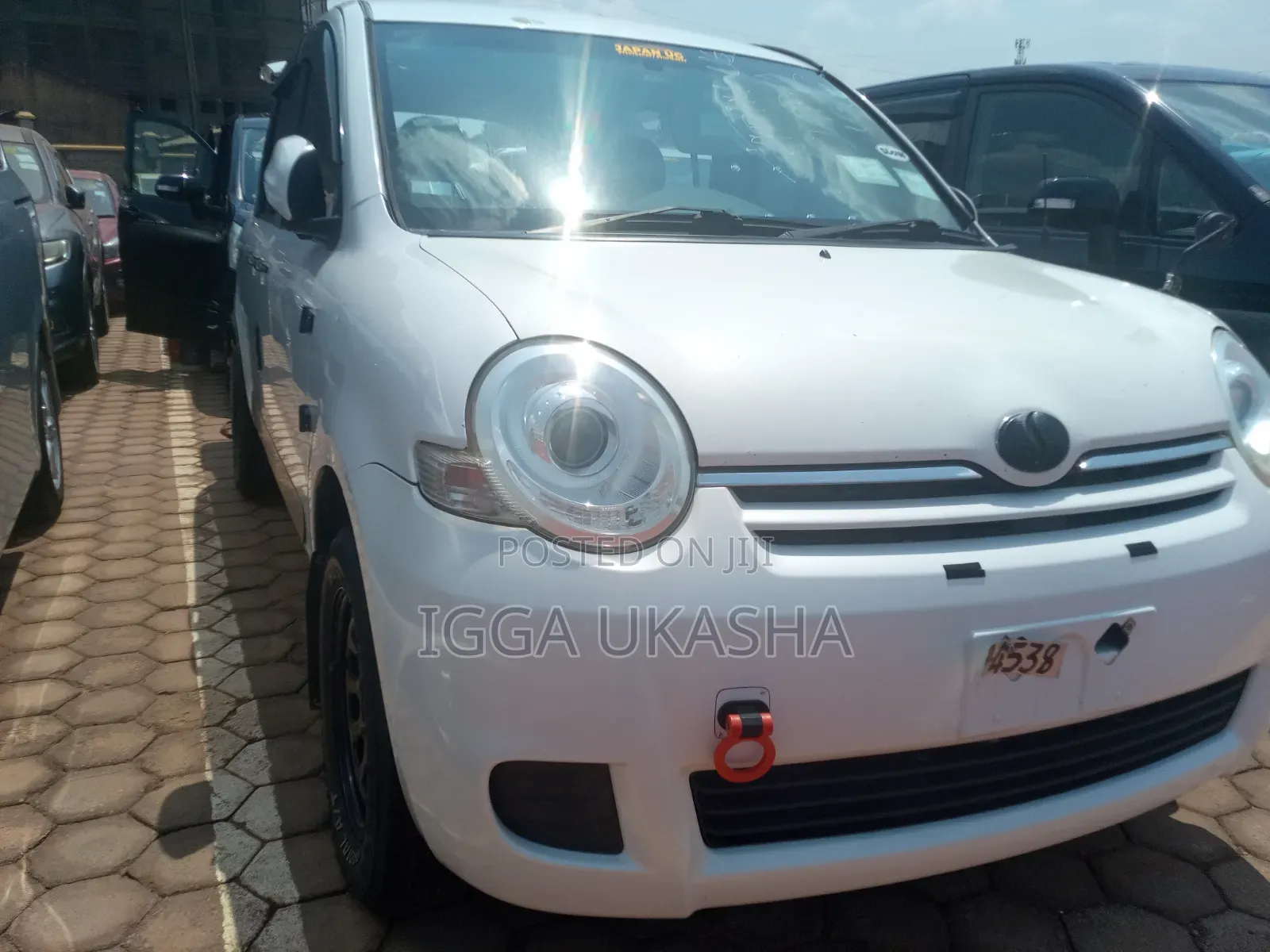 Toyota Sienta 2013 White