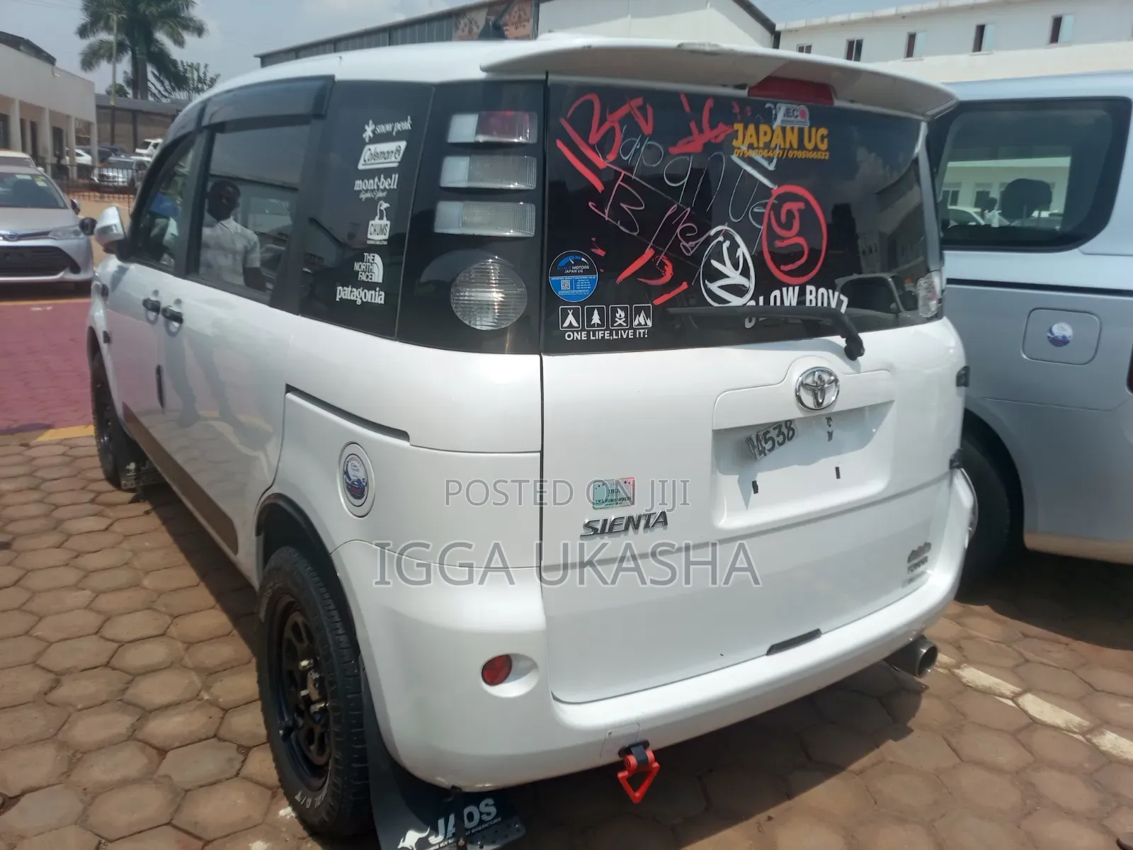 Toyota Sienta 2013 White