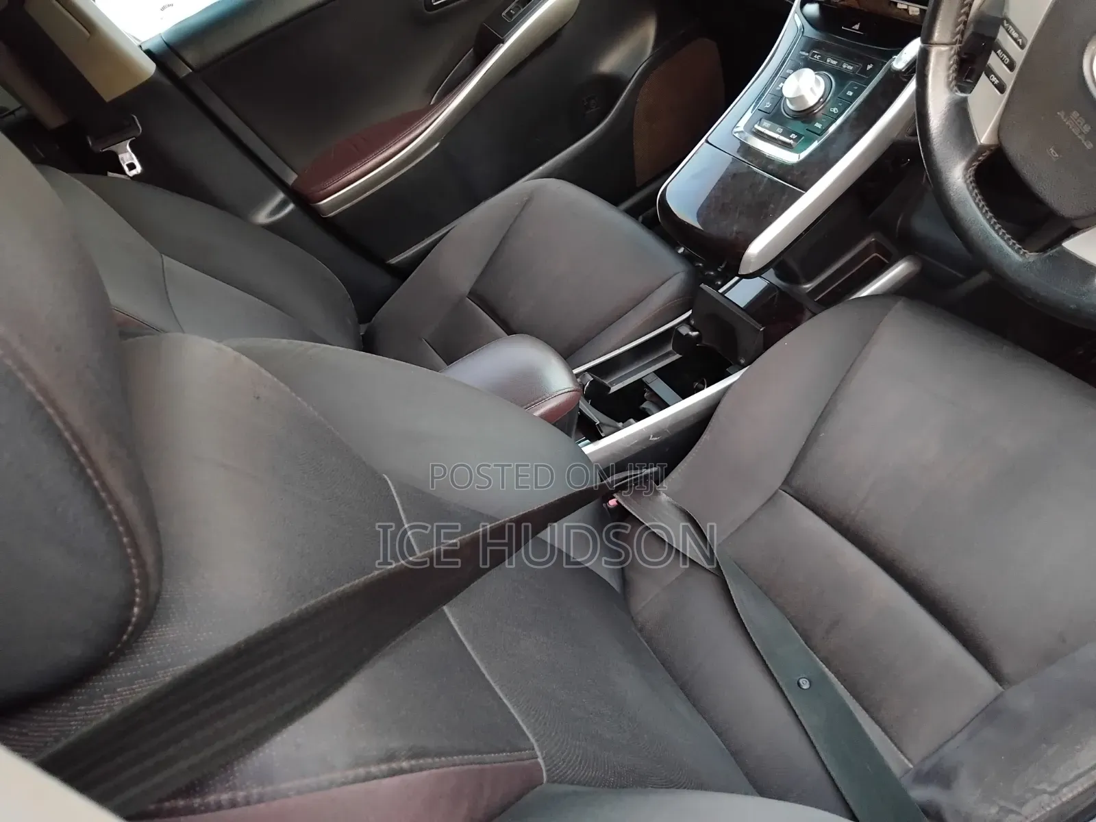 Toyota Sai 2.4 Hybrid FWD 2016 Red