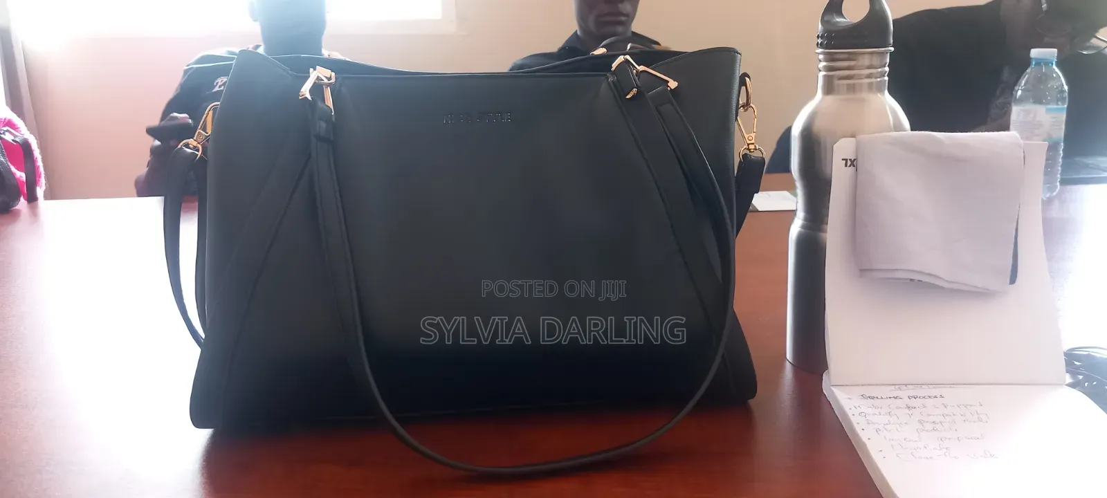 Get Nice Stylish,trendy Ladies Bags in All Sizes and Color