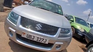 Suzuki Escudo 2008 Silver