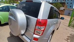 Suzuki Escudo 2008 Silver
