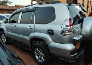Toyota Land Cruiser Prado 2006 Silver