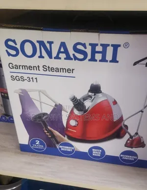 Powerful Standing Garment Steamer With Roll Wheels, 2.4L Water Tank