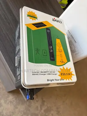 SAKO Alpha 1000Wh Solar Power Station With DC & AC Outpu