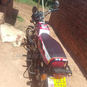 Bajaj Boxer 2015 Red