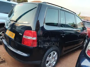 Volkswagen Touran 2008 Black