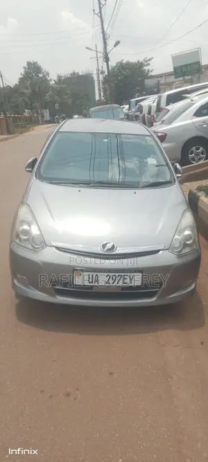 Toyota Wish 2009 Silver