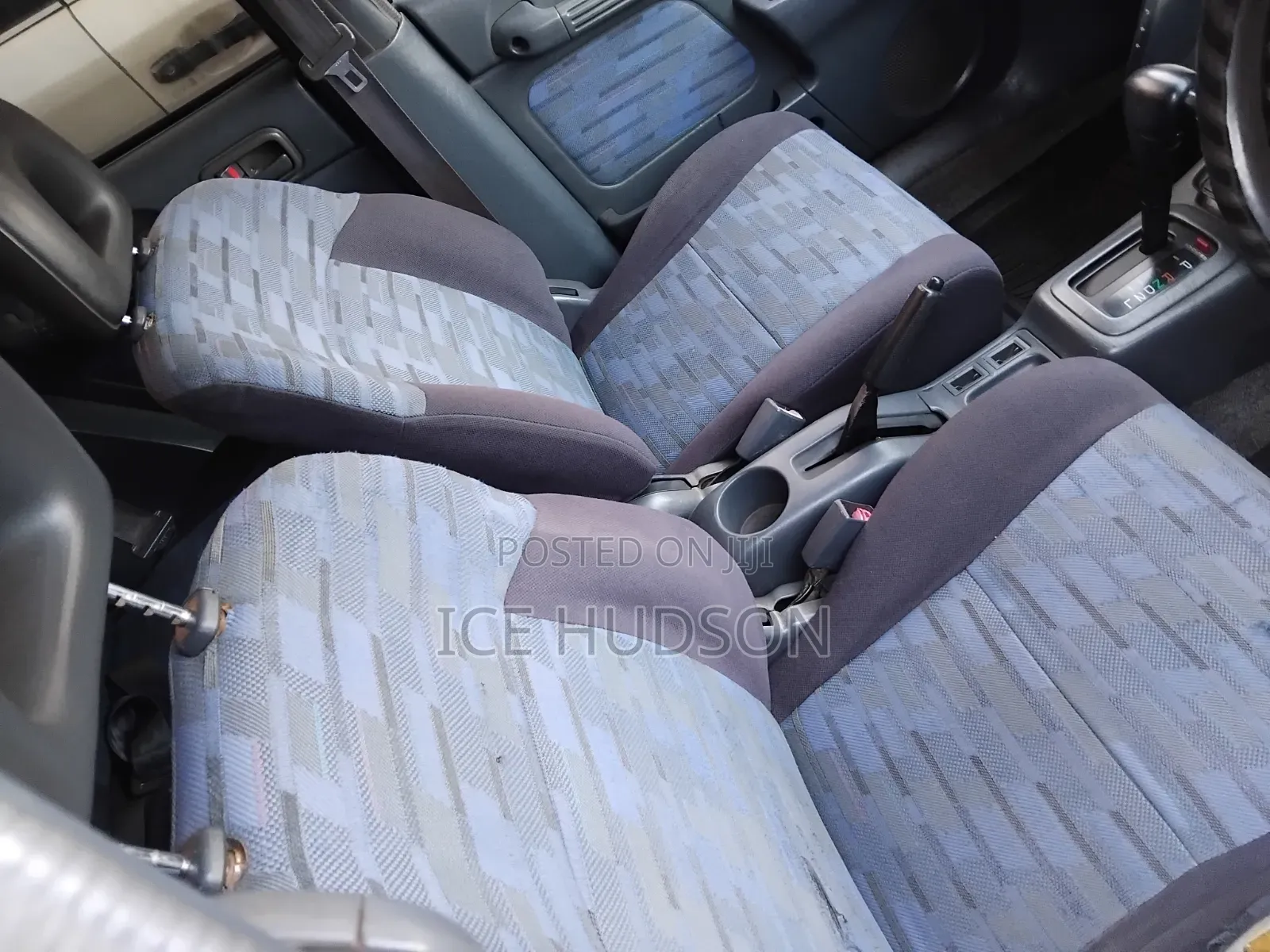 Toyota RAV4 Automatic 2000 Gray