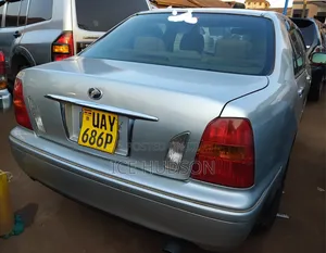 Toyota Progress 2005 Silver