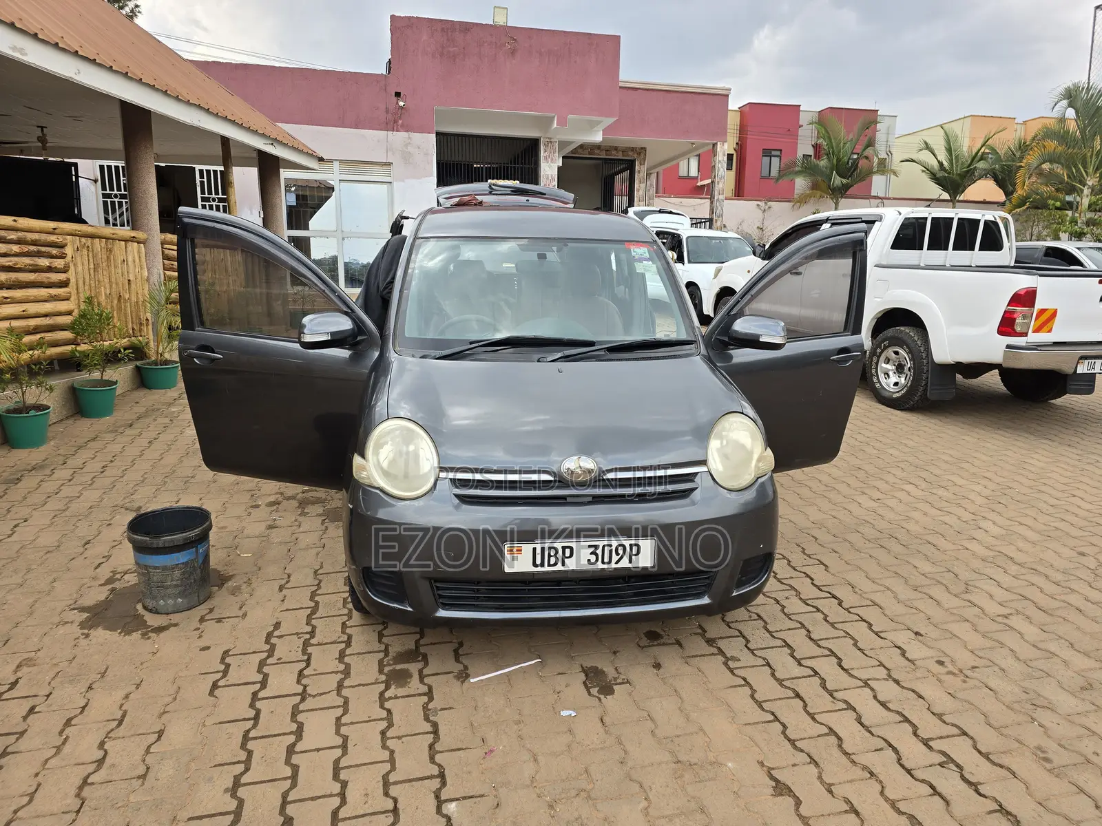 Toyota Sienta 1.5 AWD 2008 Gray