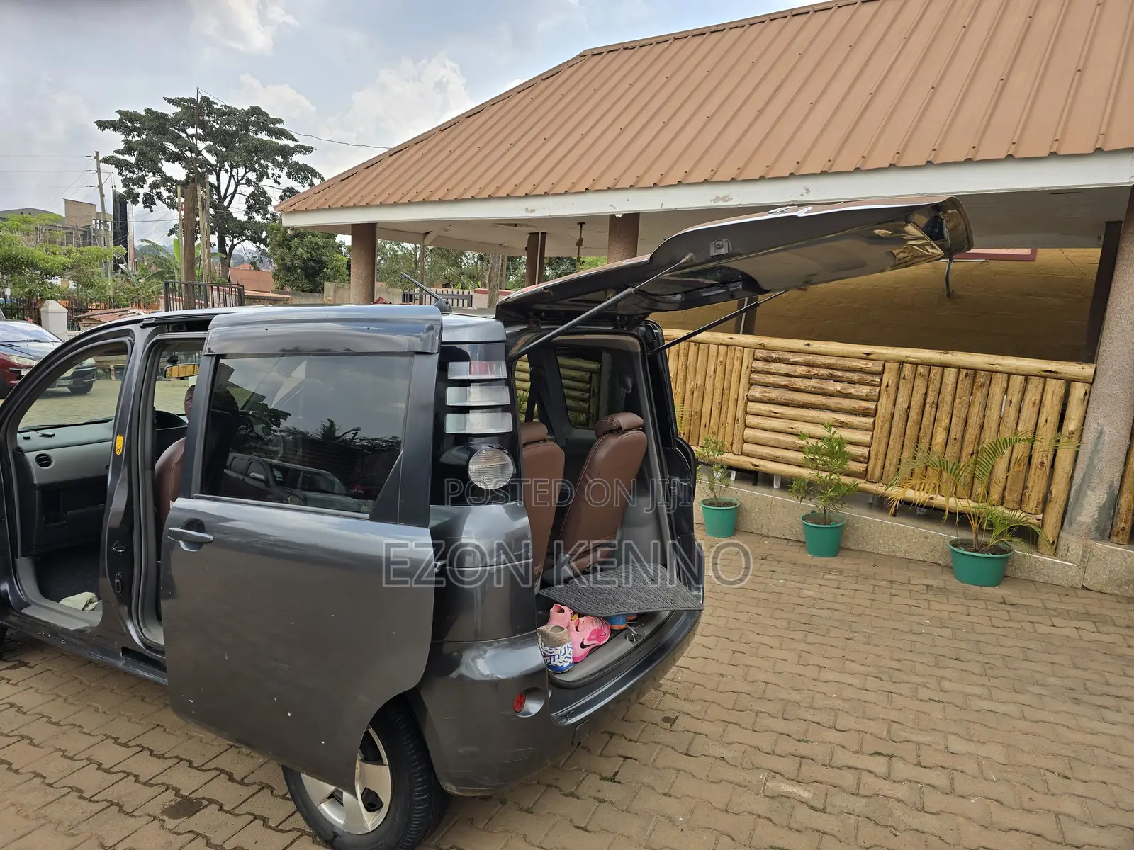 Toyota Sienta 1.5 AWD 2008 Gray