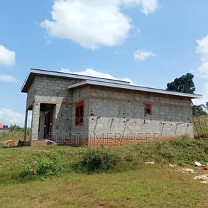 3bdrm Bungalow in Wakiso, Half London for sale