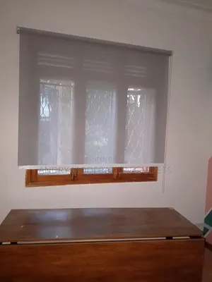 Scroll Blind Office Curtains