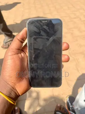 Apple iPhone 11 128 GB White