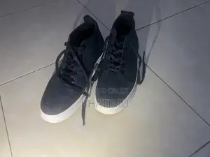 Low Top Casual Snicker