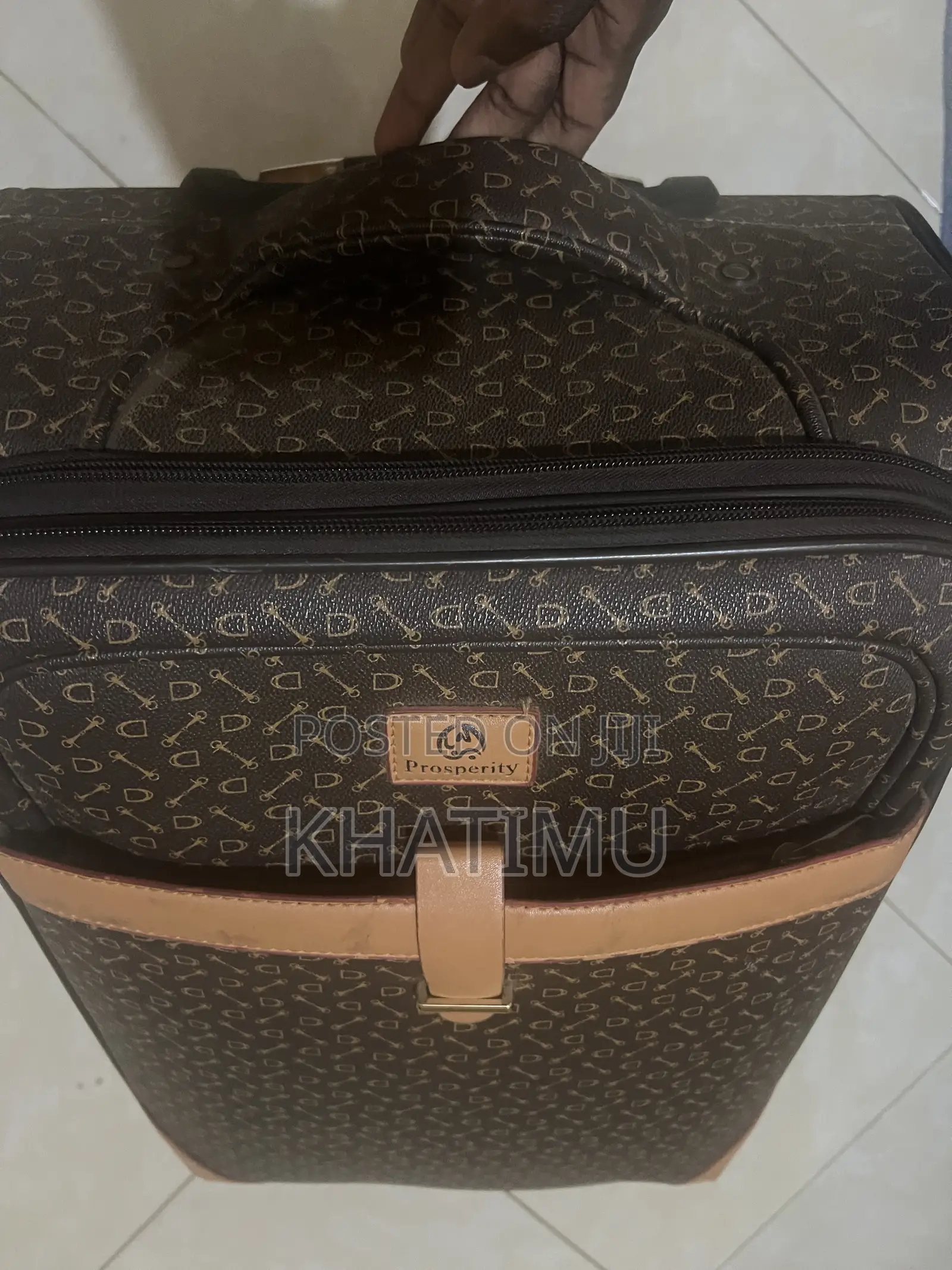 Simple Mission Suitcase