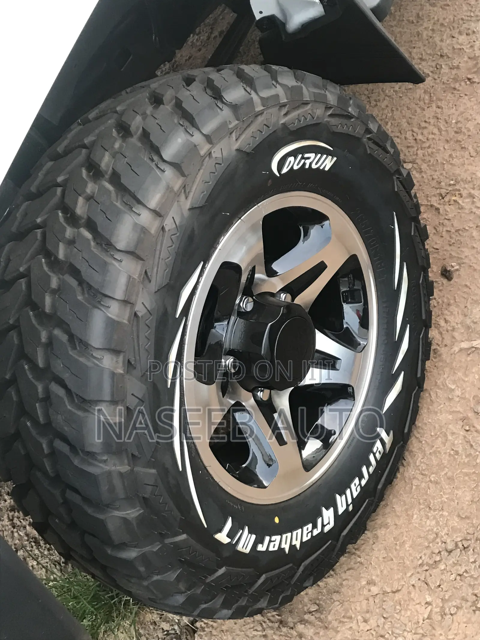 Toyota Hilux 2025 White
