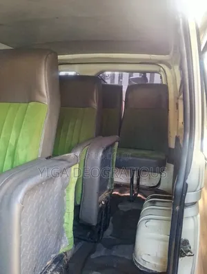 Toyota HiAce 2015 White