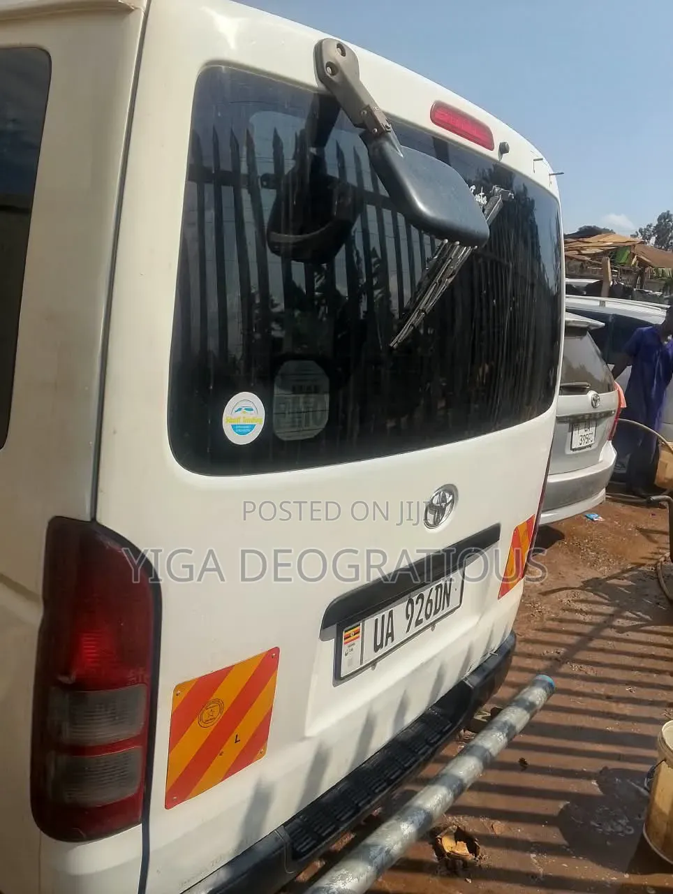Toyota HiAce 2015 White
