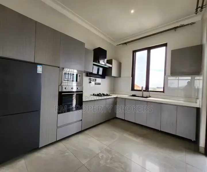 1bdrm Apartment in Muyenga, Central Division for rent
