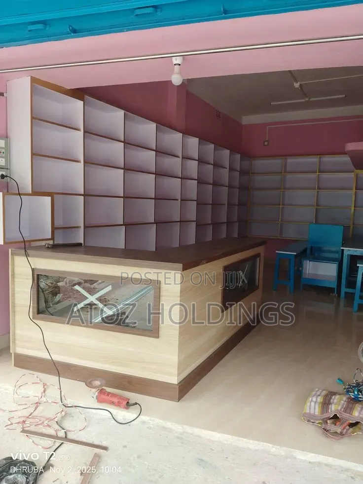 Shop Displays/Shop Cabinets/Shop Partitions and Interior Setup