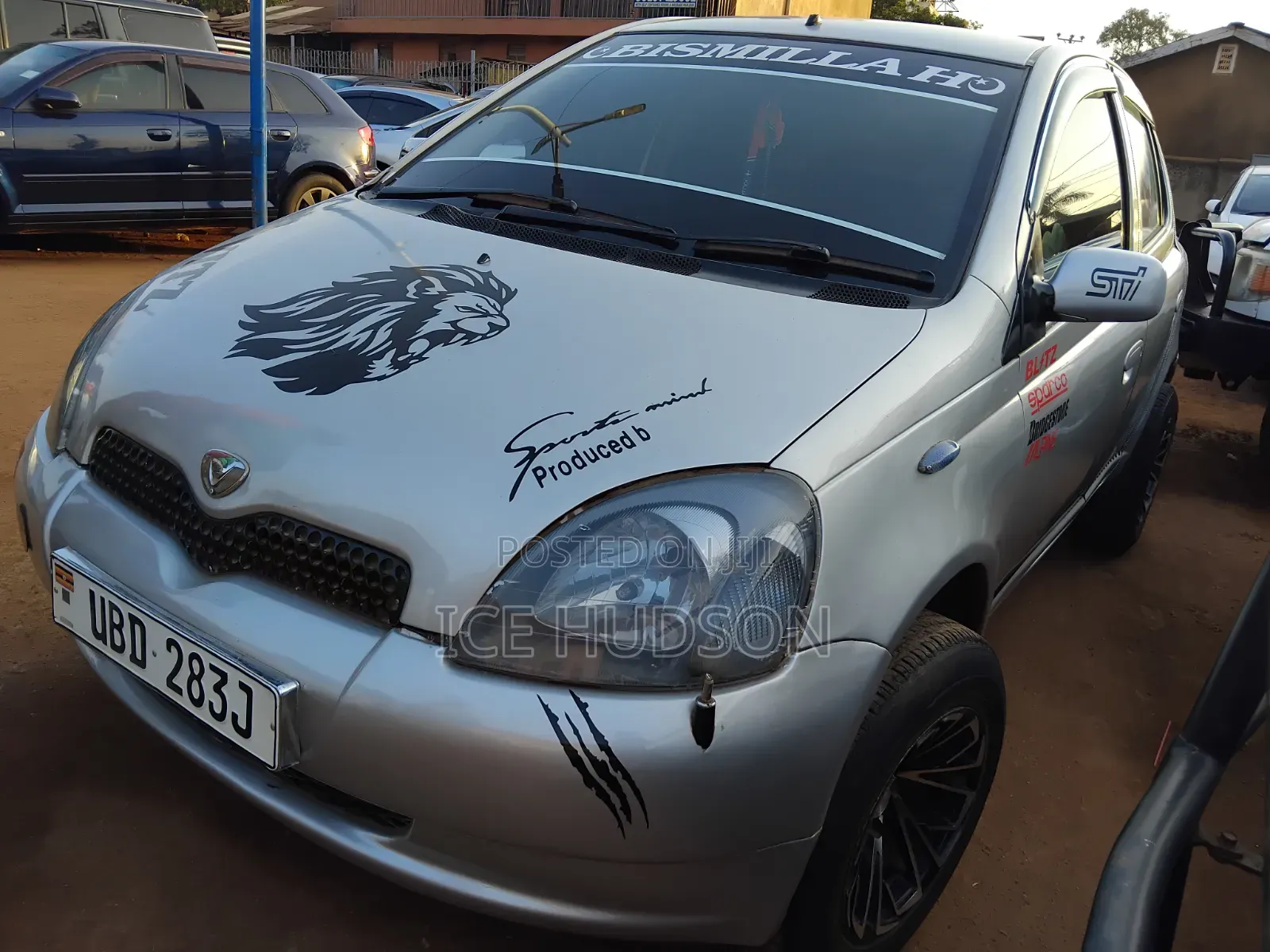Toyota Vitz 2003 Silver