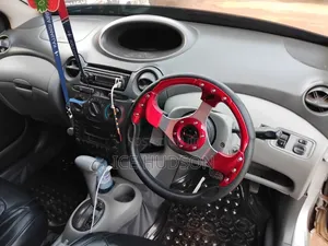 Toyota Vitz 2003 Silver