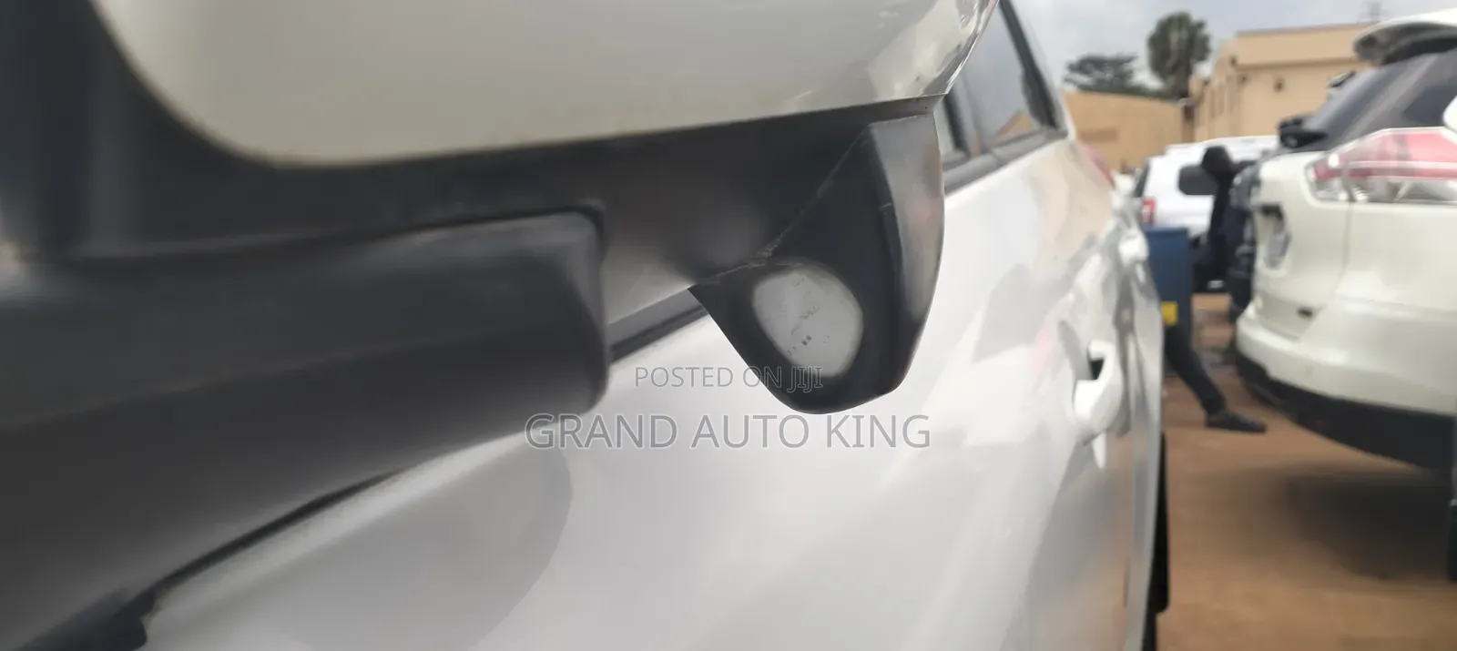 Toyota Vanguard 2013 White