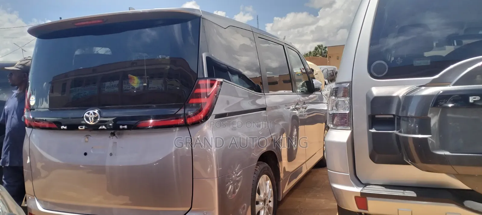 Toyota Noah 2020 Silver